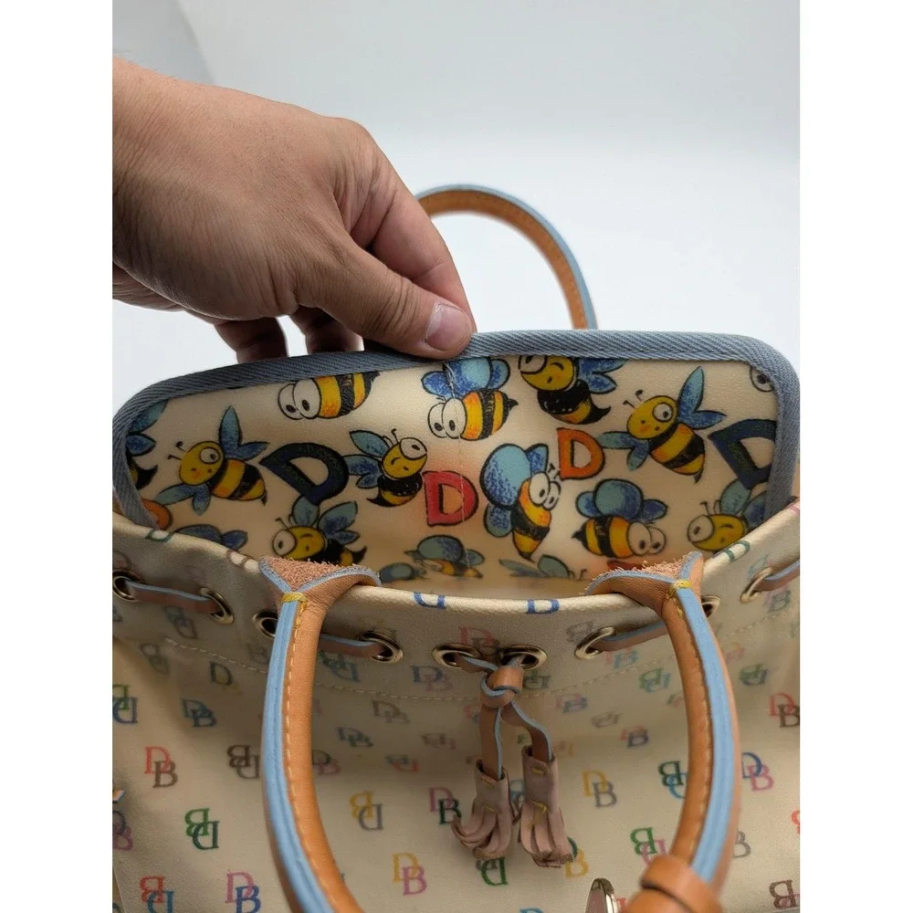 Vintage Dooney & Bourke Satchel Bag Womens Medium Beige Canvas Leather Bee Print
